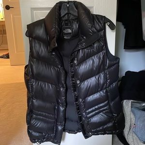 North Face Black Shiny Puffer Vest 